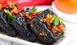 博主爆料臭豆腐视频,臭豆腐制作全过程，揭秘街头美食背后的秘密